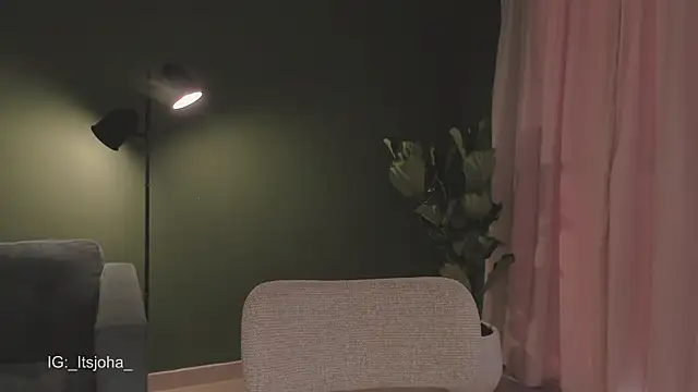 Lovinggirl_'s Live XXX Chat