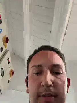 spycam1 Adlı Modelin Canlı XXX Sohbeti