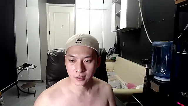 yichen008 Live XXX Chat
