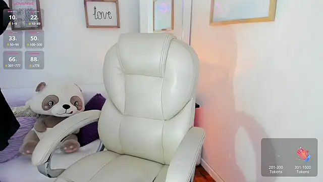 XXX chat uživo modela zobe_love
