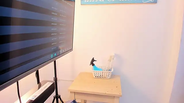 XXX chat uživo modela MeganPresleyy