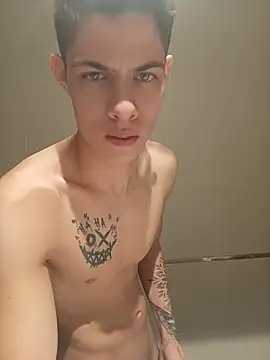 Онлайн чат XXX StartedSizing