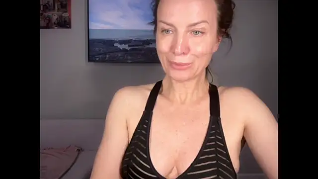 RachellAmazing XXX чат на живо