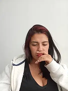 צ'אט XXX בשידור חי של Nathaly_12