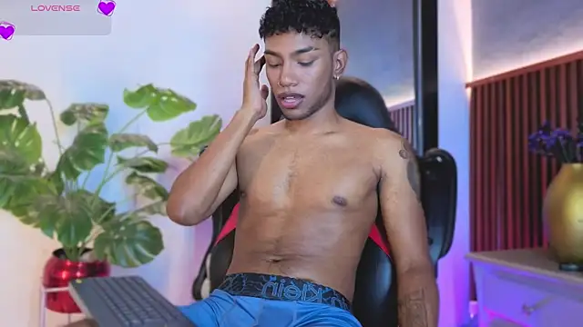 Chat XXX en directo de dante_jeff
