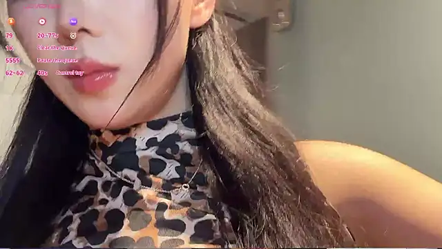 AYW-21 Live XXX Chat