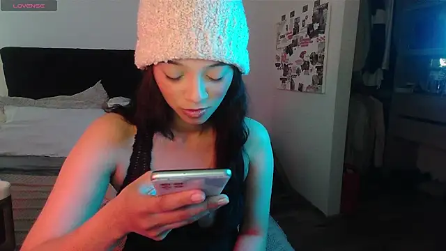 Jasmine_019's Live XXX Chat