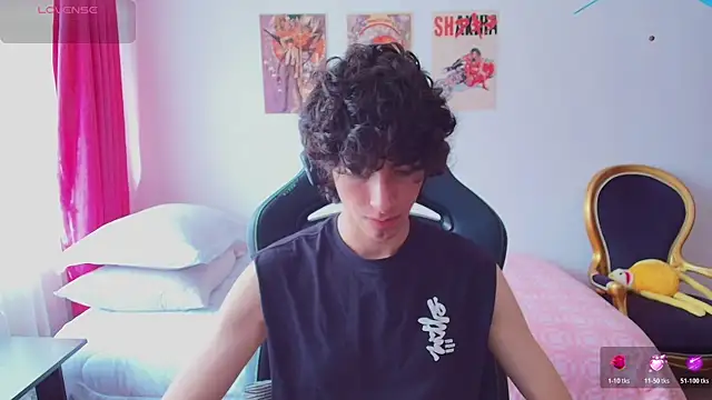 Онлайн чат XXX Nude_Boy18