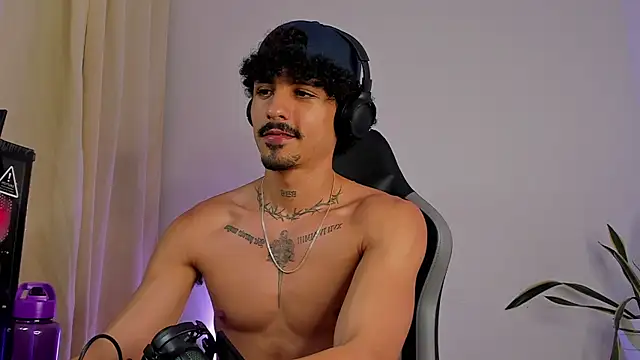 Chat XXX en directo de Lukeetaylor