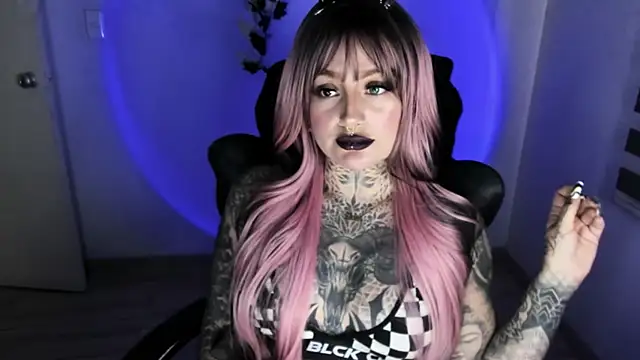Chat +18 de Anaii_Gomez ao vivo