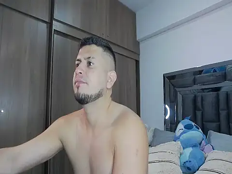 Chatroom XXX en direct de TomasEvenson