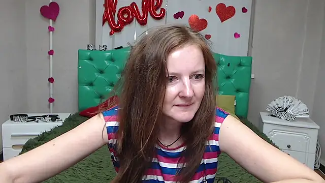 MeganPirs: онлайн-секс-чат