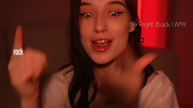 horneyjozy Adlı Modelin Canlı XXX Sohbeti