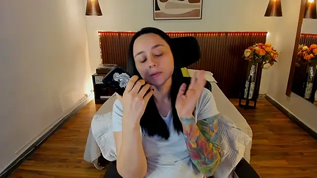 KatherineBond 现场XXX聊天