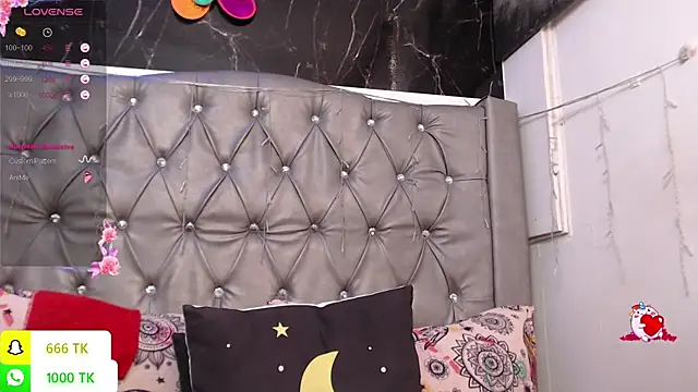 Chat XXX en directo de LAILAGUMMY