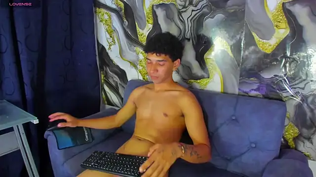 XXX chat uživo modela efrain_boy