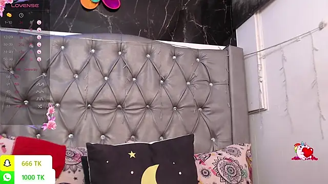 XXX chat uživo modela LAILAGUMMY
