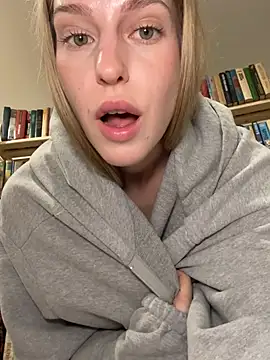 kira_mia's Live XXX Chat