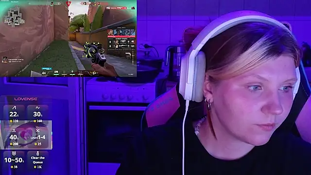 norinanakajuu élő XXX-chatje