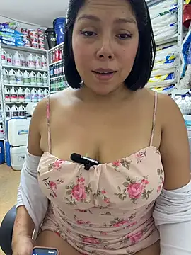 ISABELLA__LUNA élő XXX-chatje