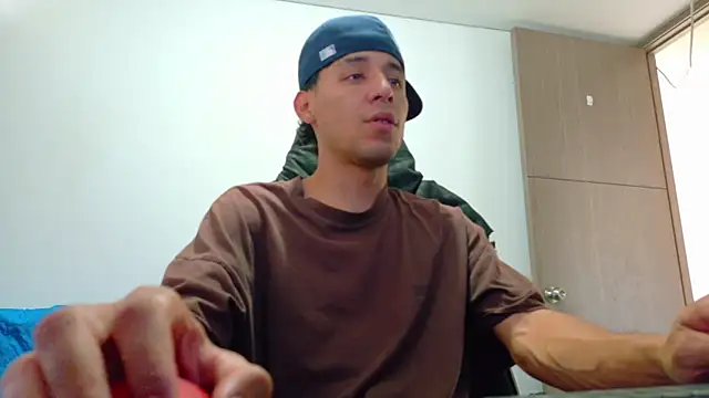 bully_boss Chat XXX live