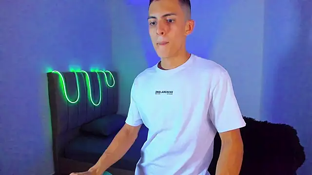 Chat XXX Live Matiius18