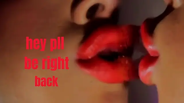 Mia_Culpa Adlı Modelin Canlı XXX Sohbeti