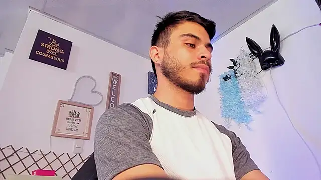 دردشة Bastian_MCcormick الجنسية المباشرة