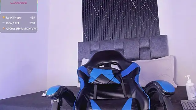 Alexxus_Smith 即時 XXX 聊天