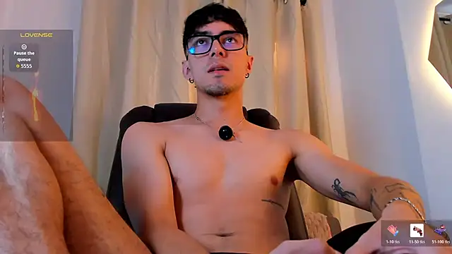 Chatroom XXX en direct de etham_wolf1