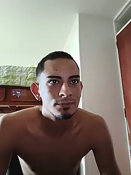 Exlifer Live XXX Chat
