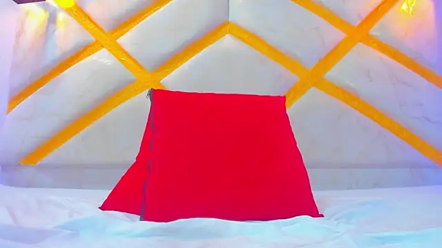 cami_rouxx Webcam show