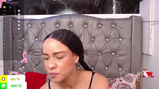 Chat +18 de LAILAGUMMY ao vivo