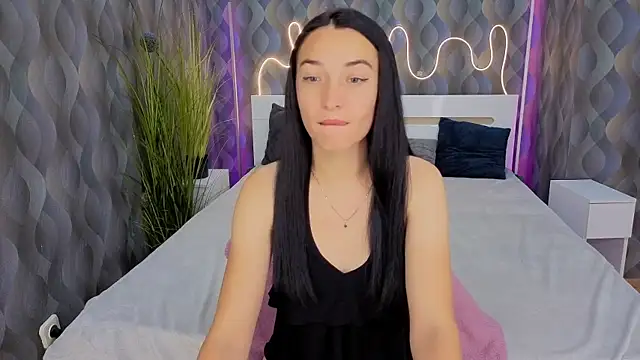 Yr_Shy_Bae's Live XXX Chat