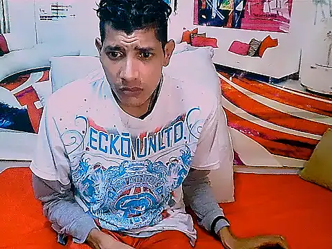 IndianSavageMale live XXX chat