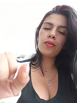 Nathaly_12: απευθείας συνομιλία ΧΧΧ