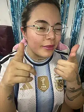 Lindalatina2001 Live XXX-chat