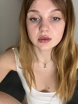 Chat XXX en directo de Emaline_Fane