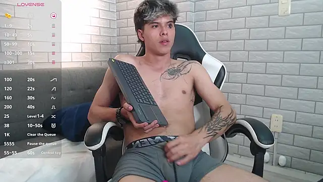 rio_miller_ live XXX chat