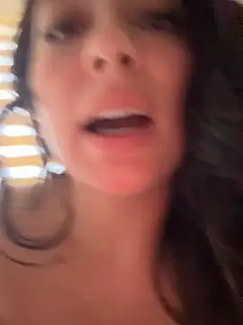 צ'אט XXX בשידור חי של Nicollemays