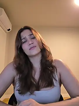 Chat XXX en directo de MiaRides19