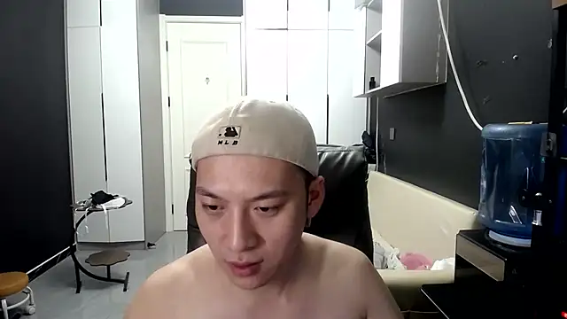Chat +18 de yichen008 ao vivo