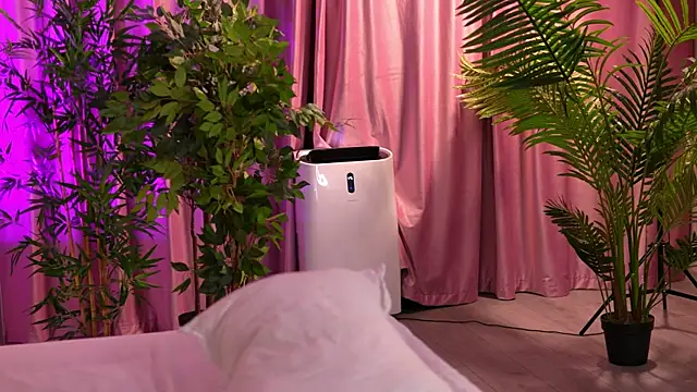 Chat +18 de LalaRoze ao vivo