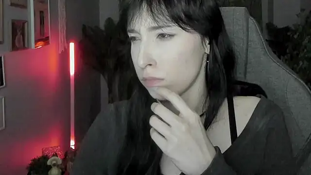 SeraphineSparda's Live XXX Chat