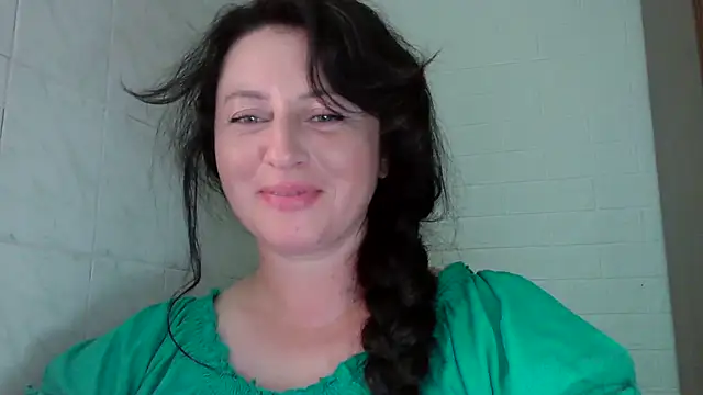 دردشة MelinaAx الجنسية المباشرة