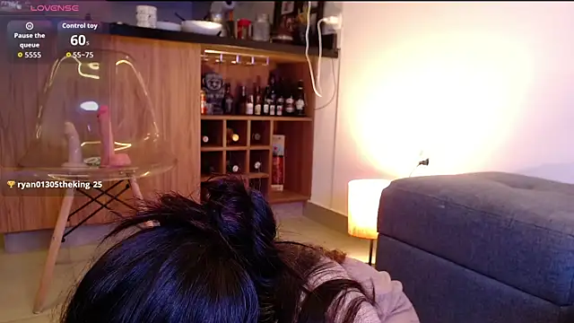 MeganTB Adlı Modelin Canlı XXX Sohbeti