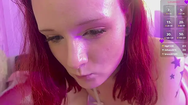 Chat XXX en directo de MiraaCharming
