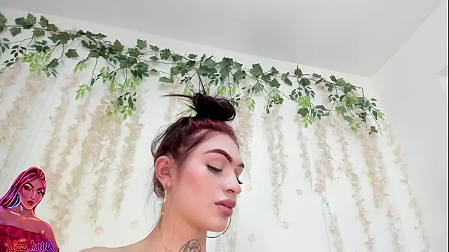 lizz_lunnan Live XXX chat