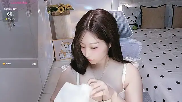 Angelucky-'s Live XXX Chat