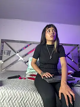 maybelline69 Adlı Modelin Canlı XXX Sohbeti